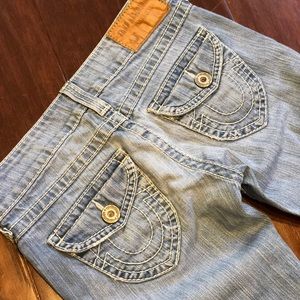 True Religion Size 27 Light Wash Boot Cut Jeans
